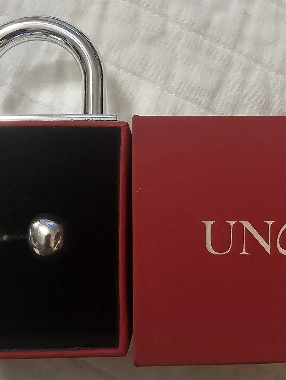 Uno De 50 Open Ring With Two Beads - Picture 4 of 5